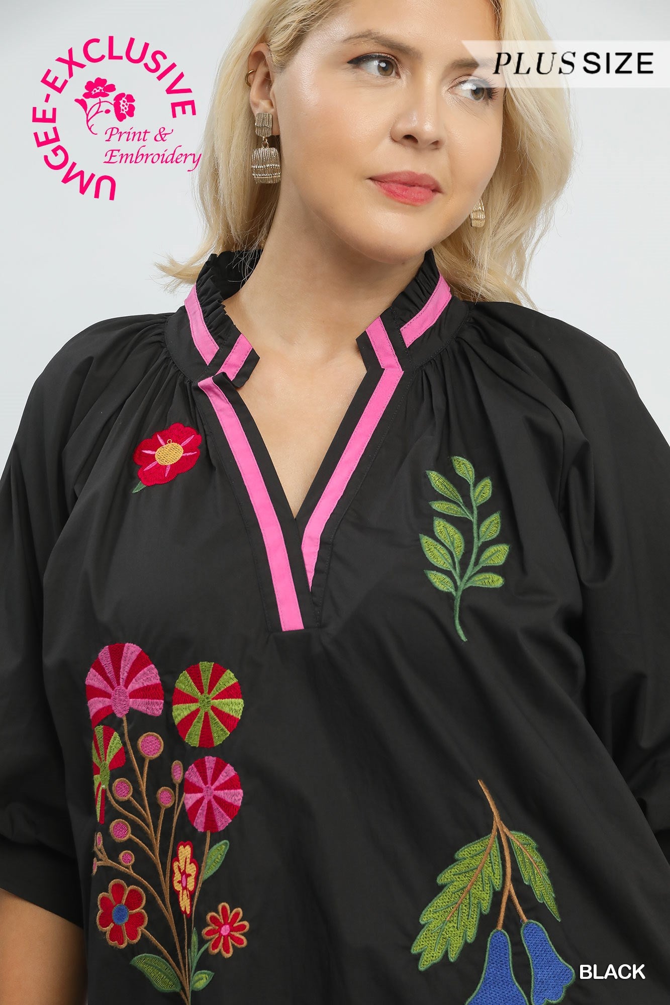 EMB FLORAL VNECK BLACK TOP