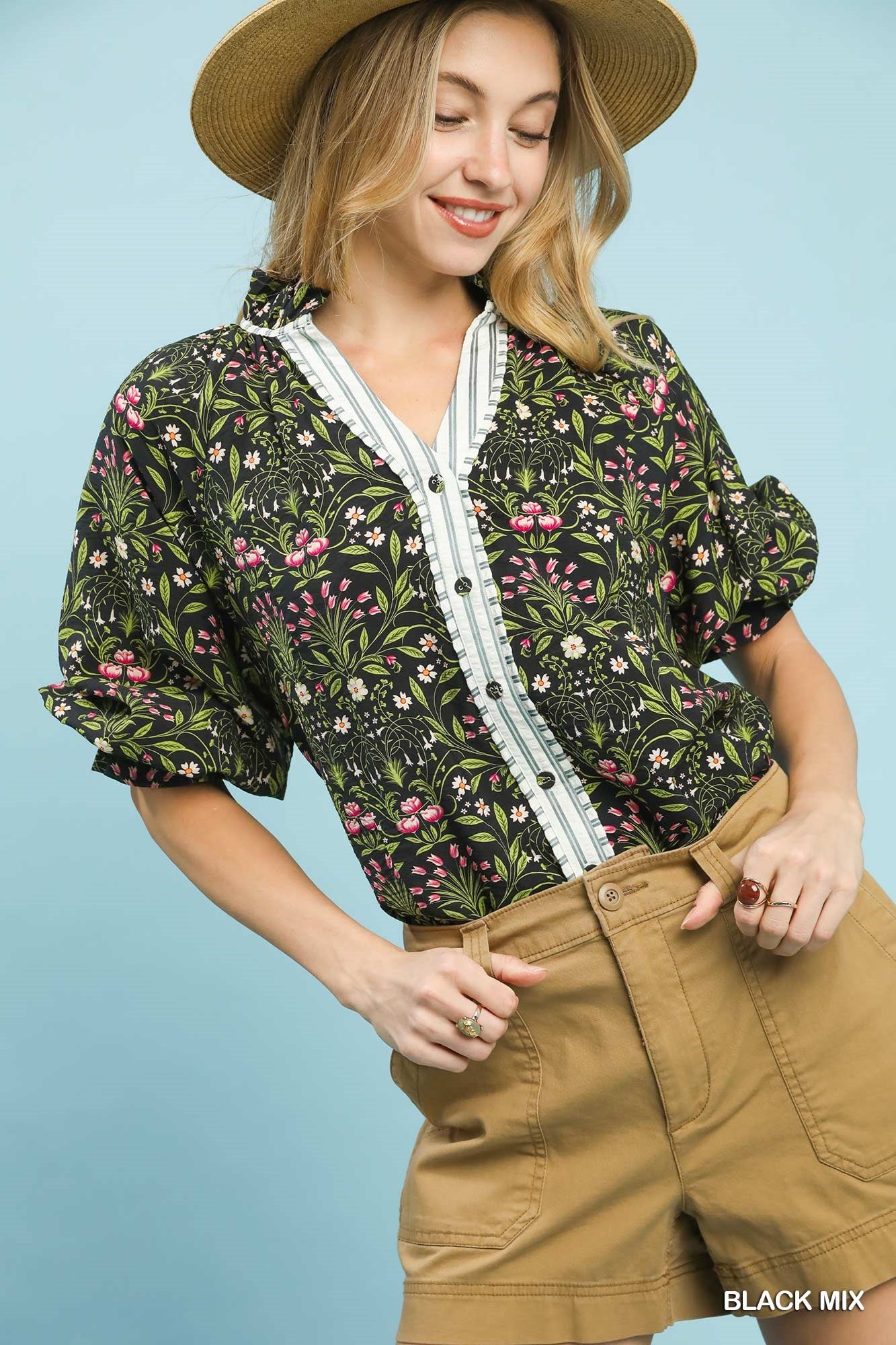 BLACK MIX FLORAL BUTTON TOP