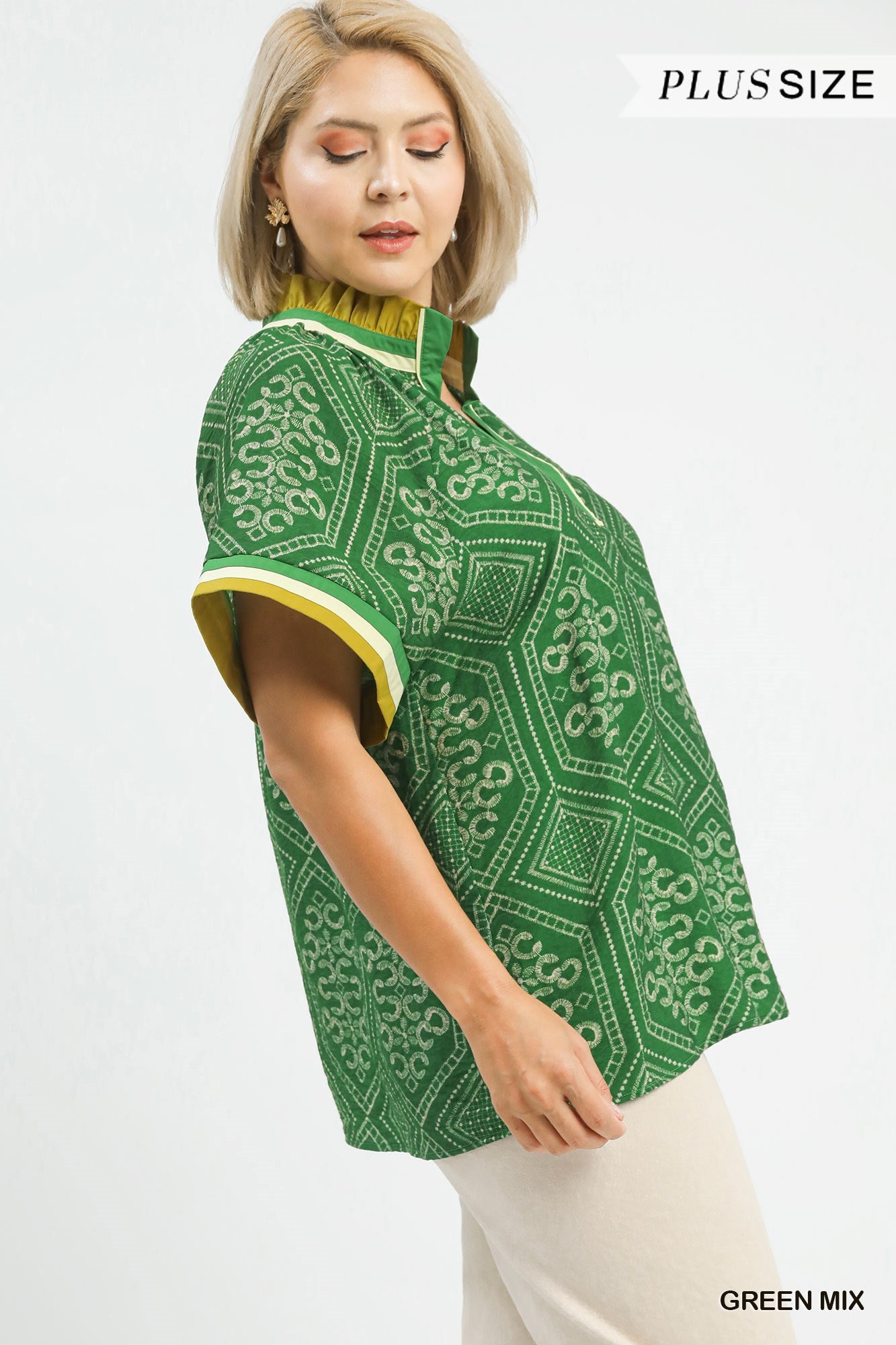 GEOMETRIC PRINT GREEN MIX TOP