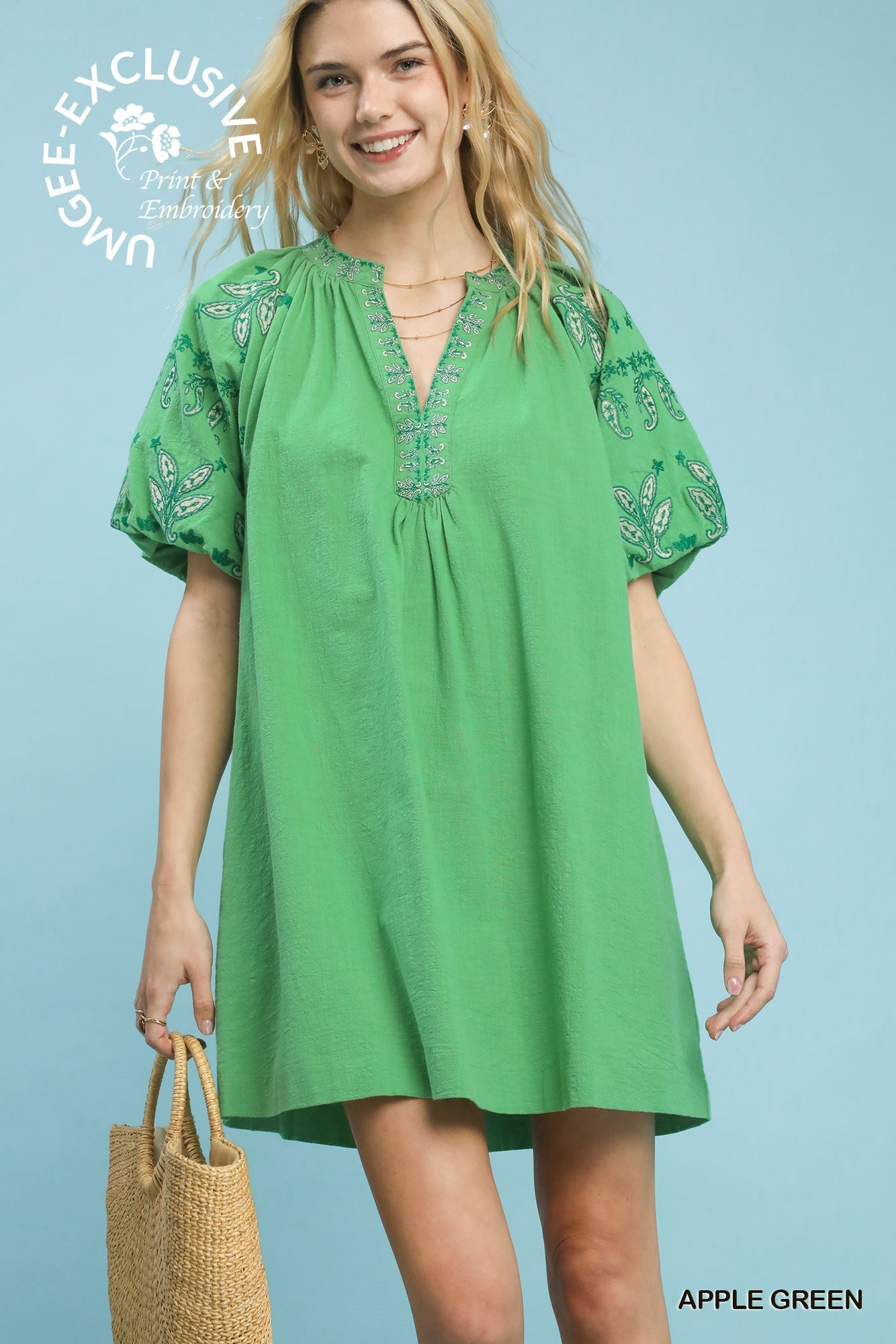 EMB PUFF SWING APPLE GREEN DRESS