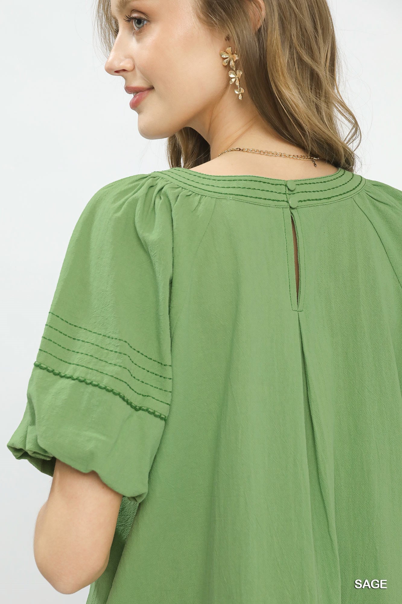 STITCHED ROUND NECK SAGE TOP