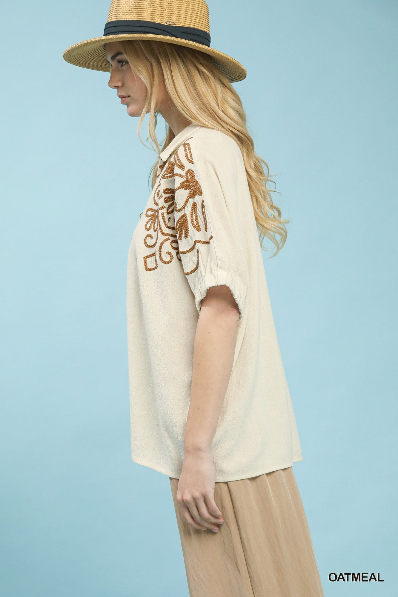 EMBROIDERED SS CREAM TOP