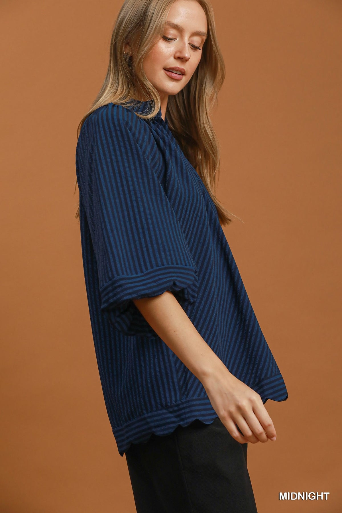 V-NECK MIDNIGHT STRIPE TOP