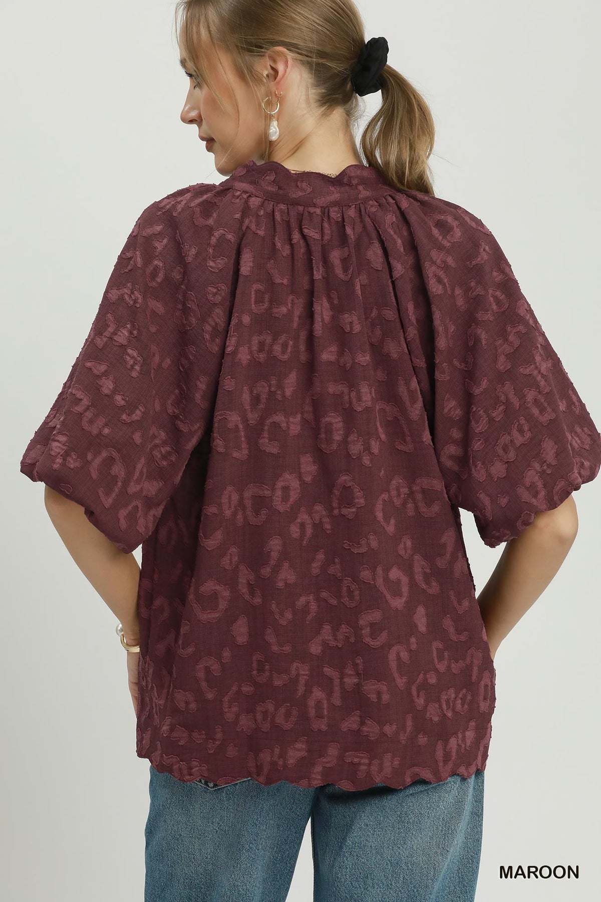 TEXTURED MAROON TOP
