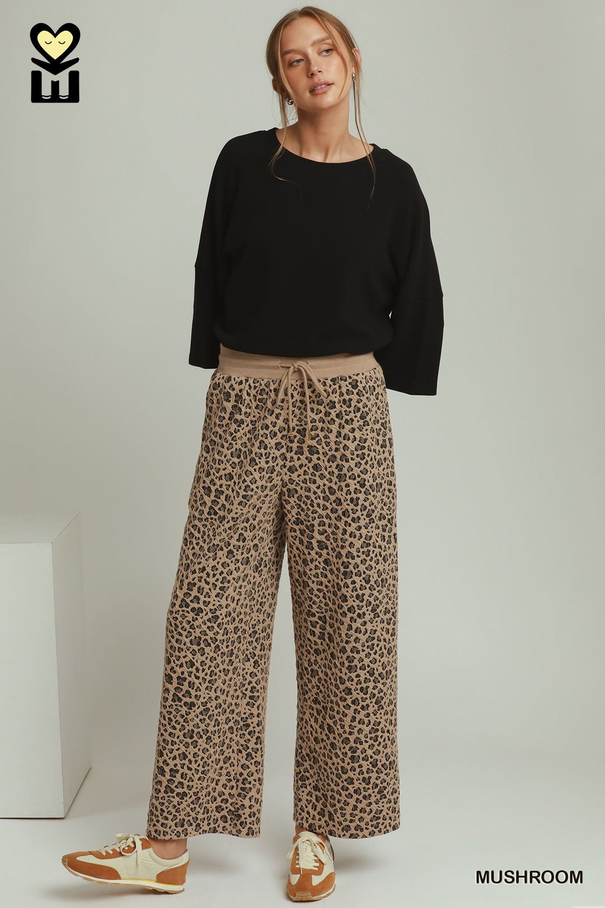 LEOPARD STRAIGHT PANTS