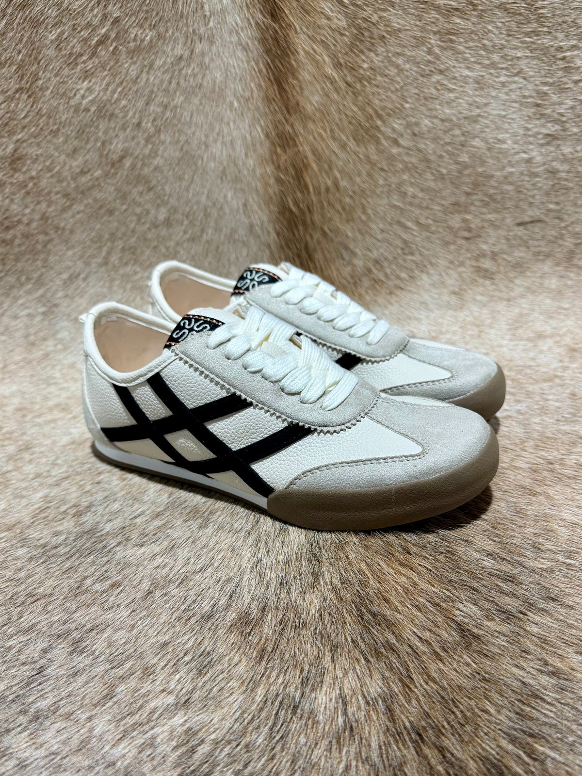 POLLY OFF WHITE SNEAKER