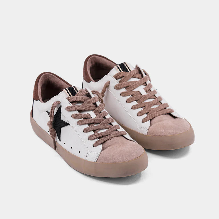 PAMELA BROWN SNEAKERS