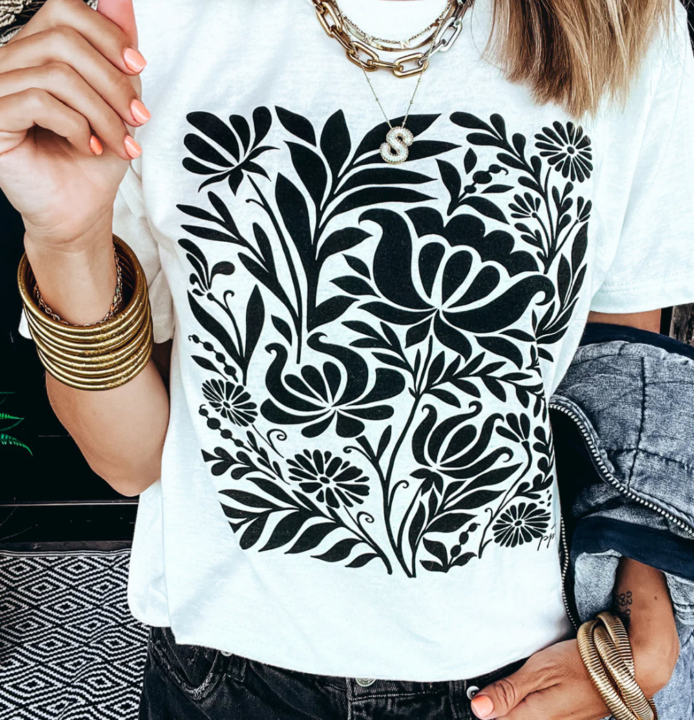 Bouquet Black Tee