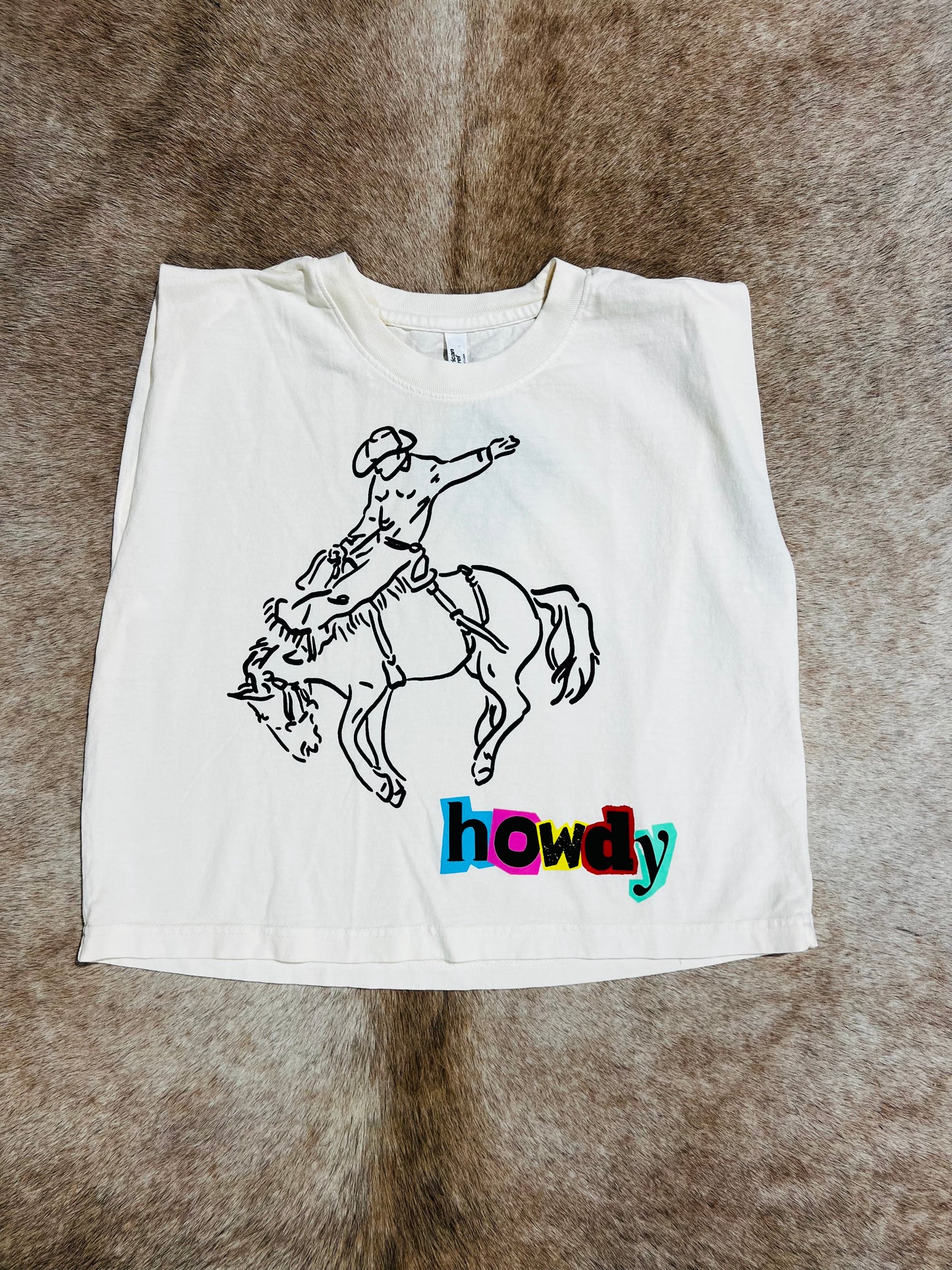 HOWDY CUT SLEEVE TEE
