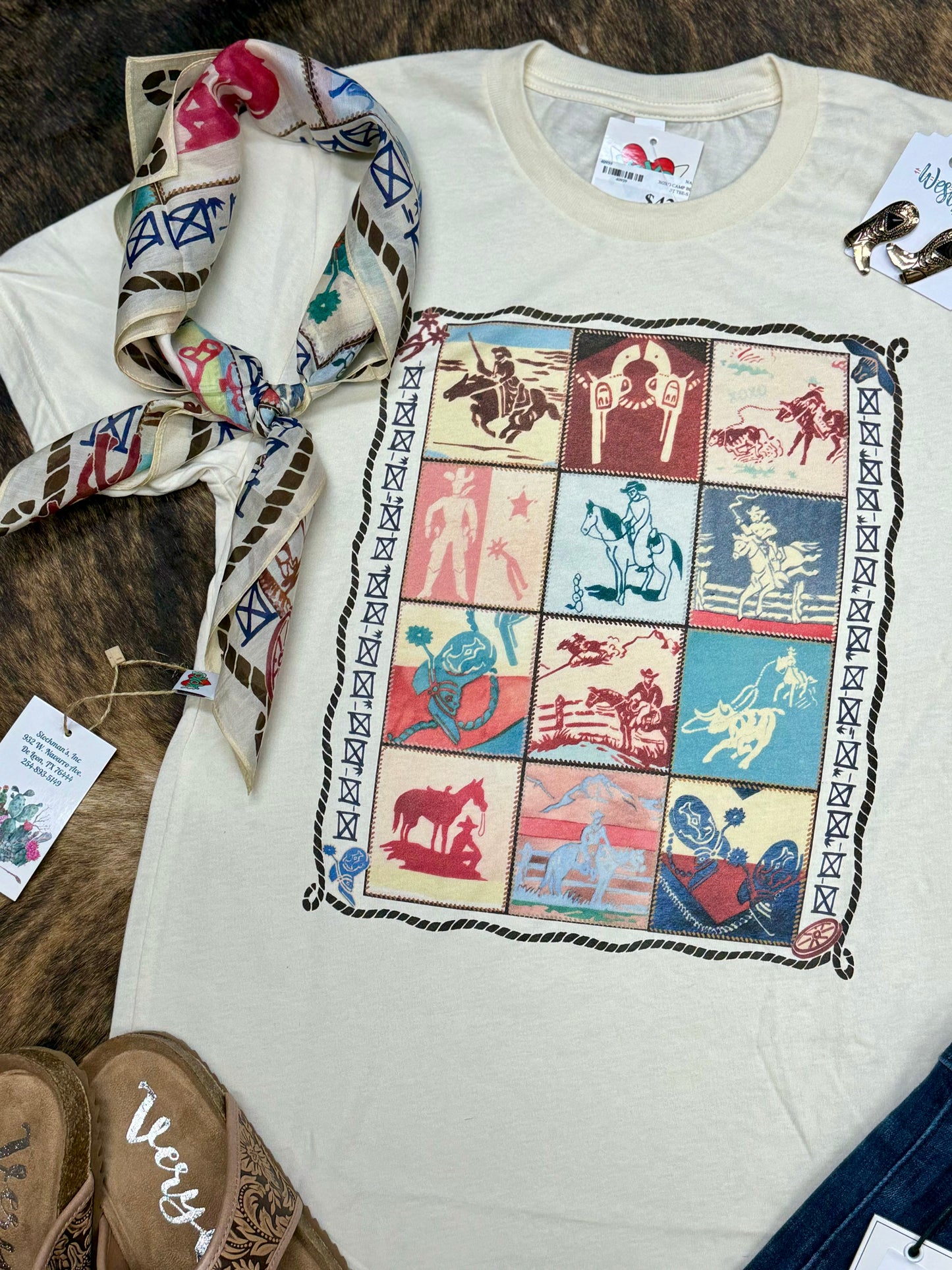 XOXO Camp Blanket Tee