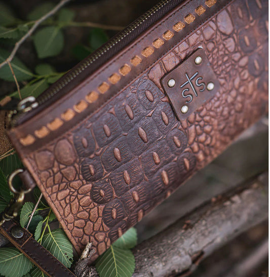 STS Catalina Croc Clutch