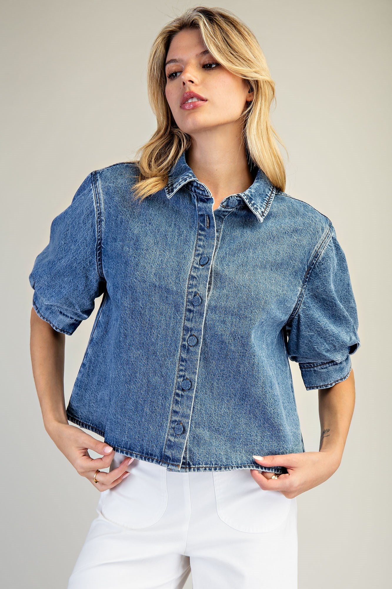 DENIM BUTTON DOWN