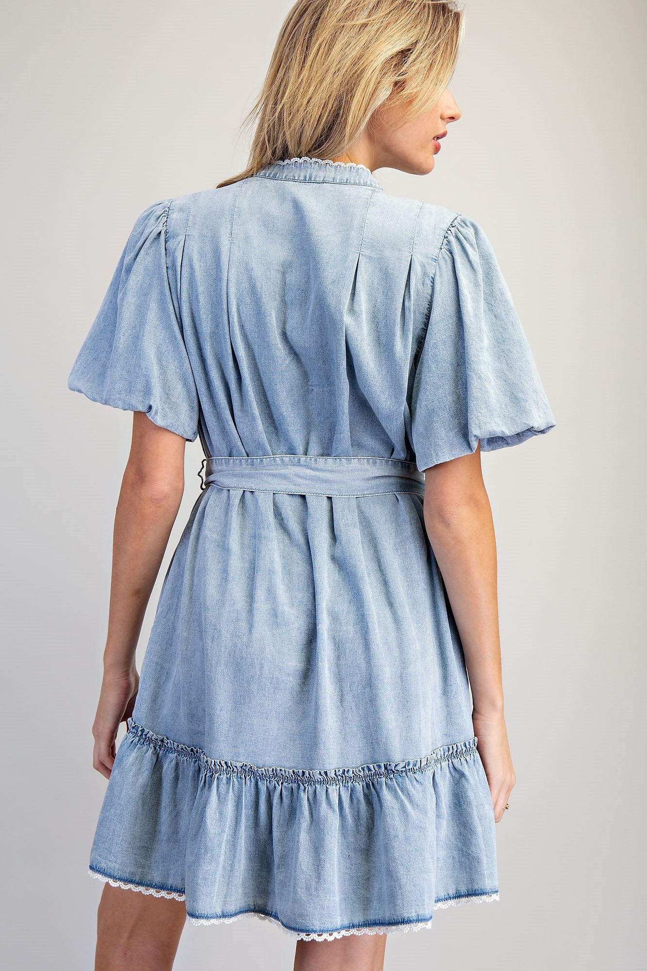 LACE TRIMMED CHAMBRAY DRESS