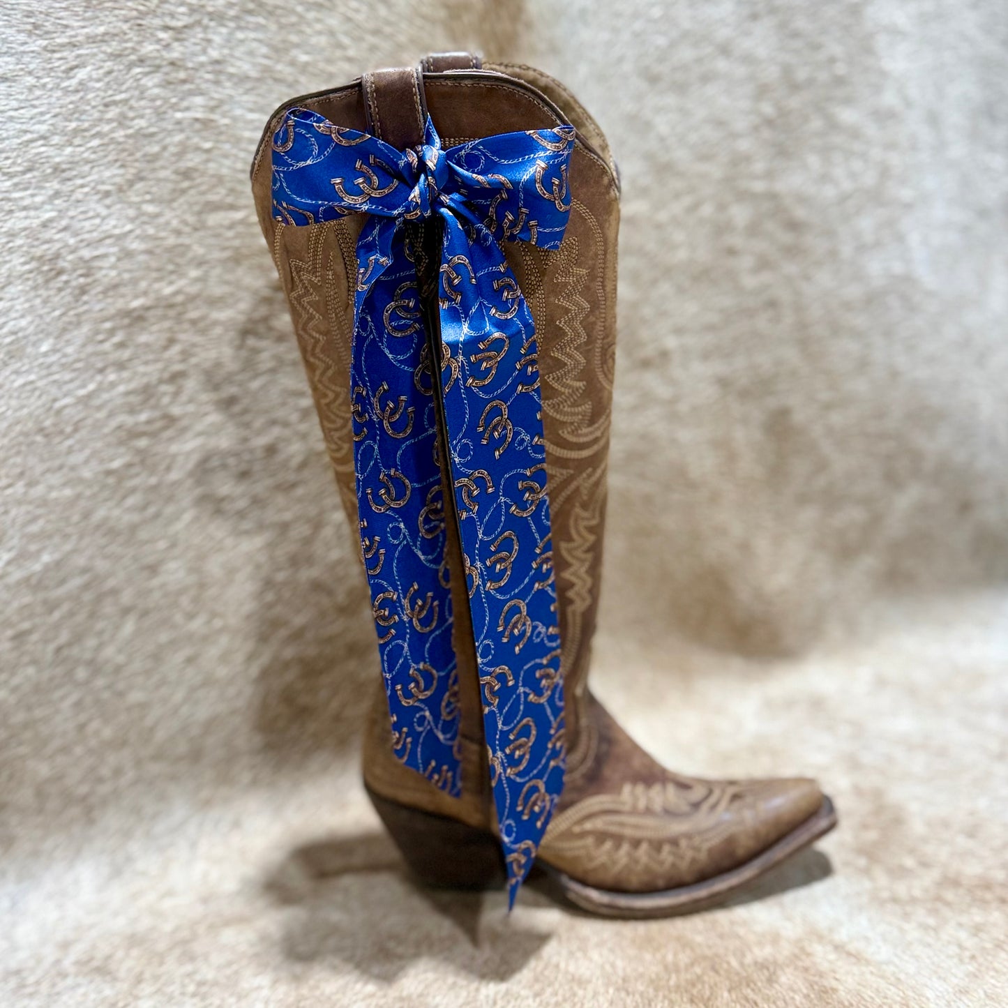 Horseshoes and Rope Blue Twilly