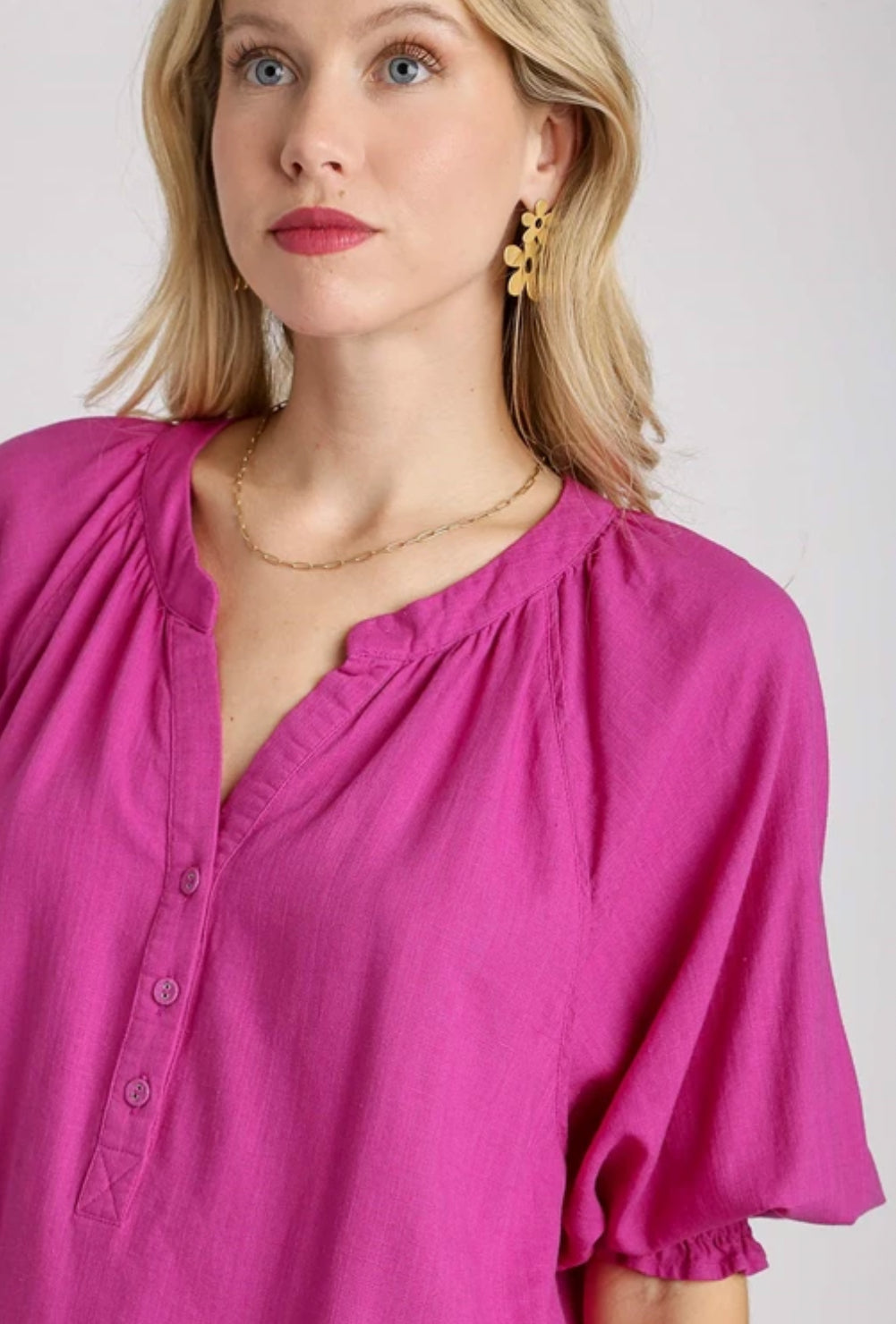 Linen VNeck Raspberry SS Top