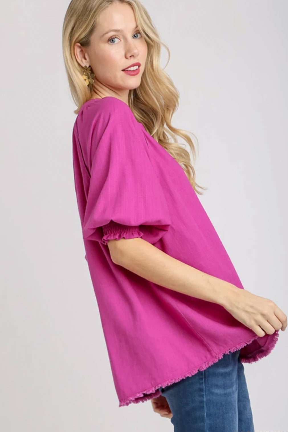 Linen VNeck Raspberry SS Top