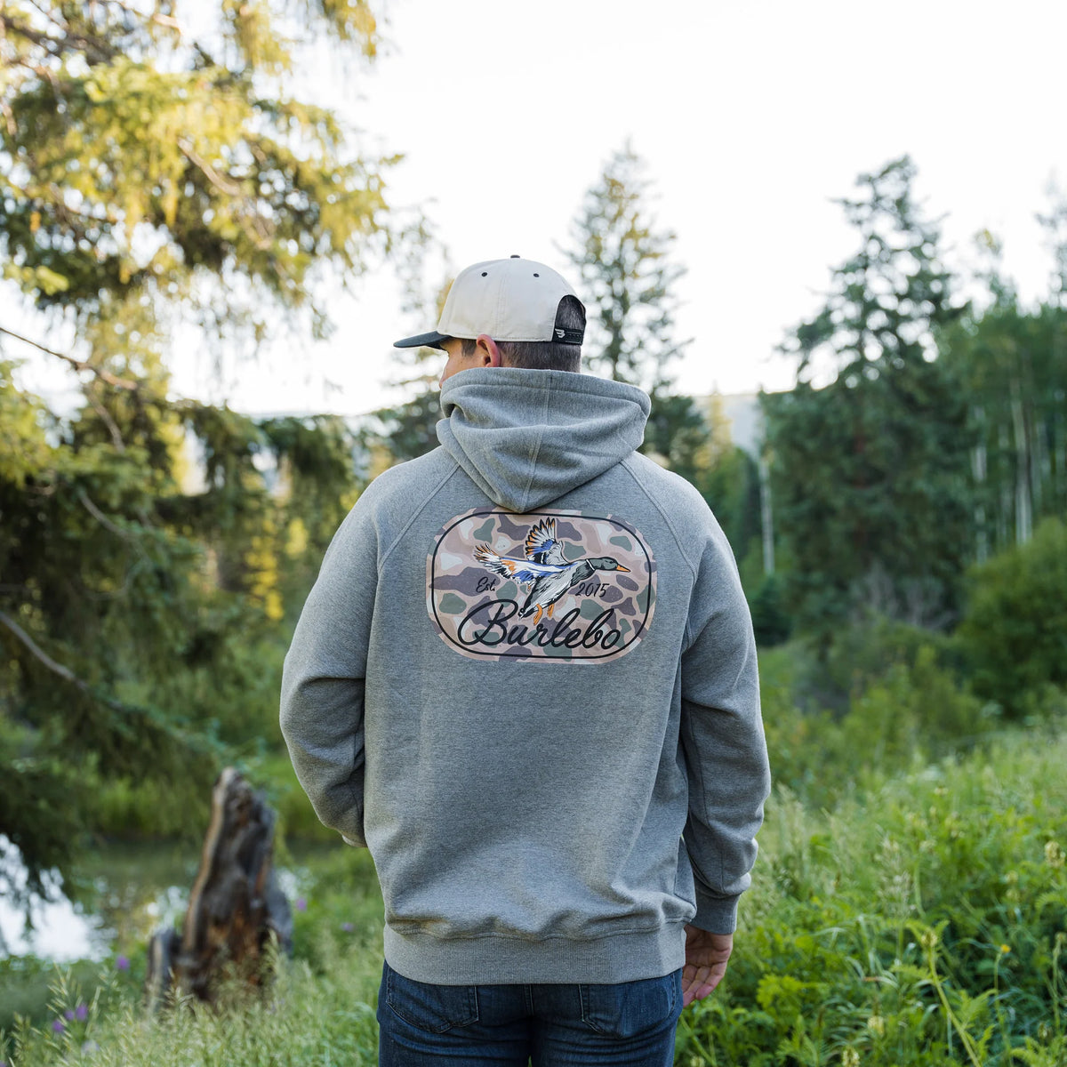 FLEECE HOODIE DUCKS FLYING IN DARK HEATHER GRAY