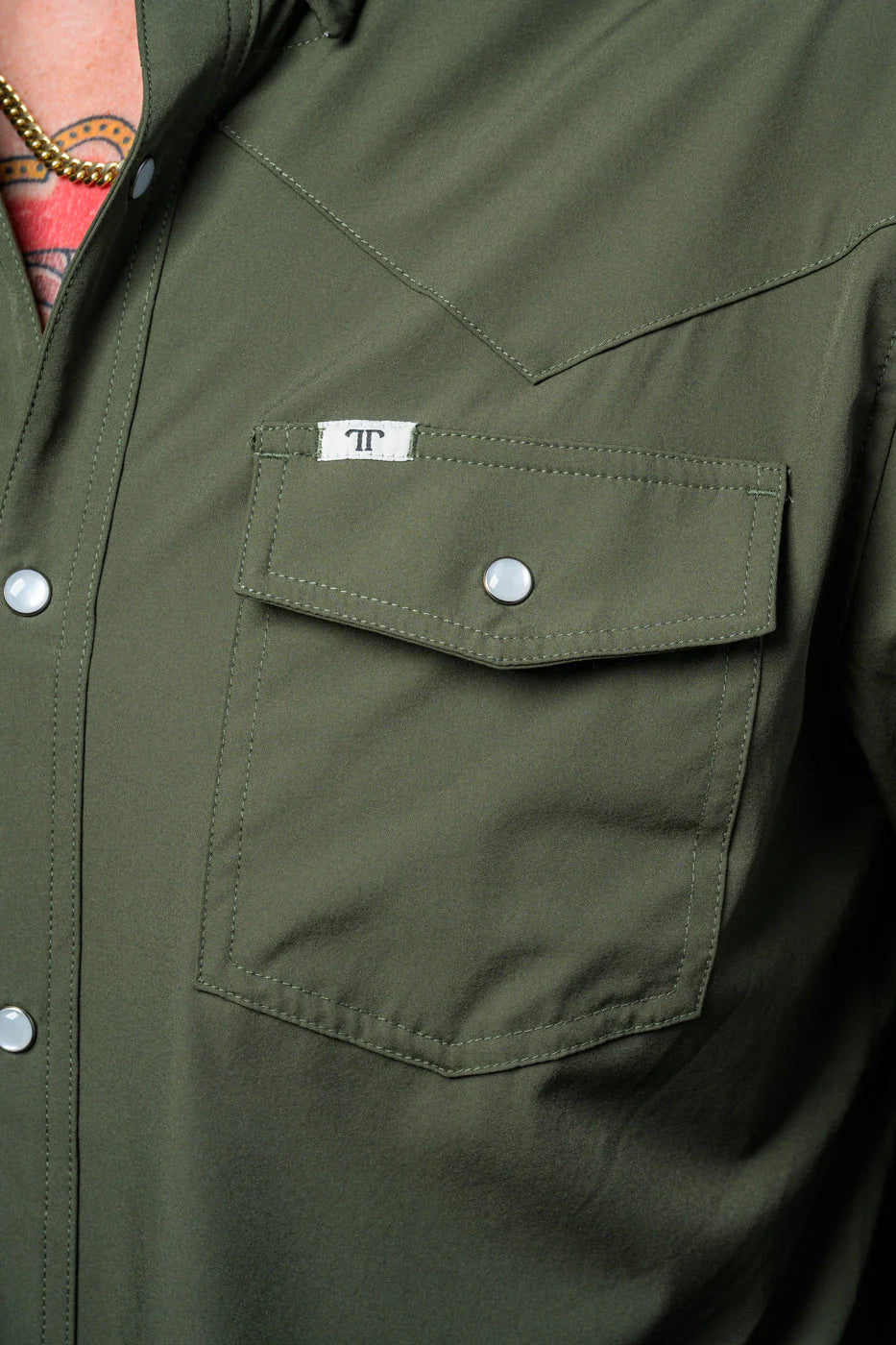 CORE OLIVE LS SHIRT