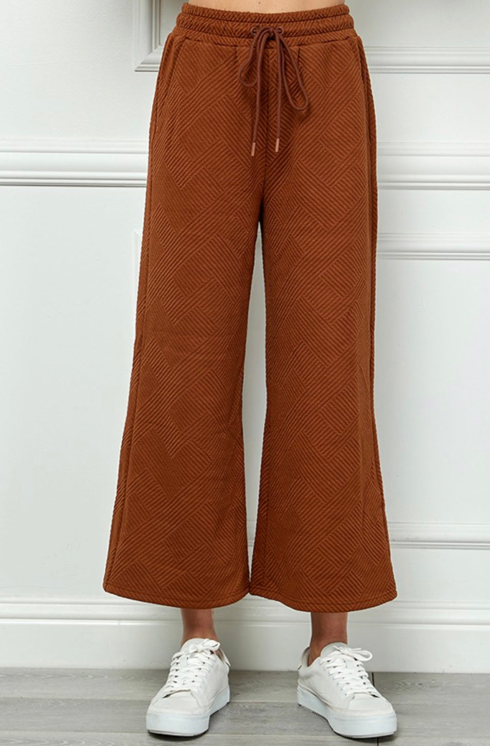 Textured Cropped Wide Rust Pants