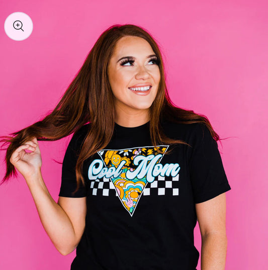 Cool Mom Throwback Tee