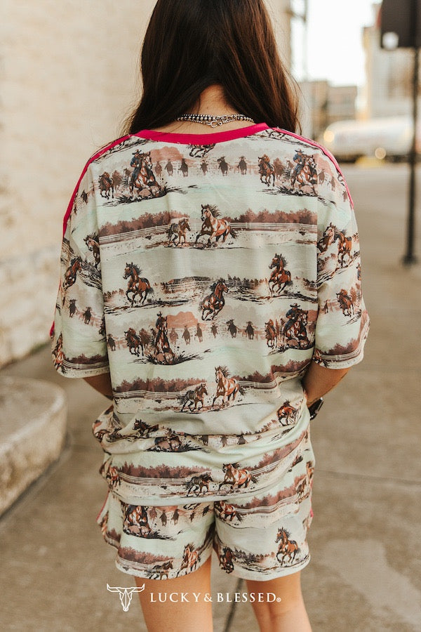 VINTAGE HORSE SET