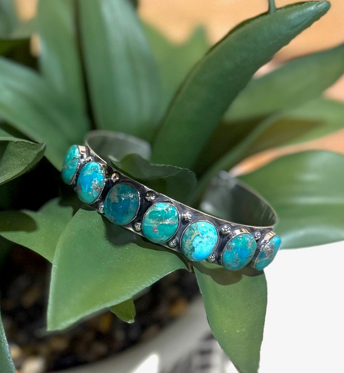 9 STONE AUTHENTIC TURQUOISE CUFF