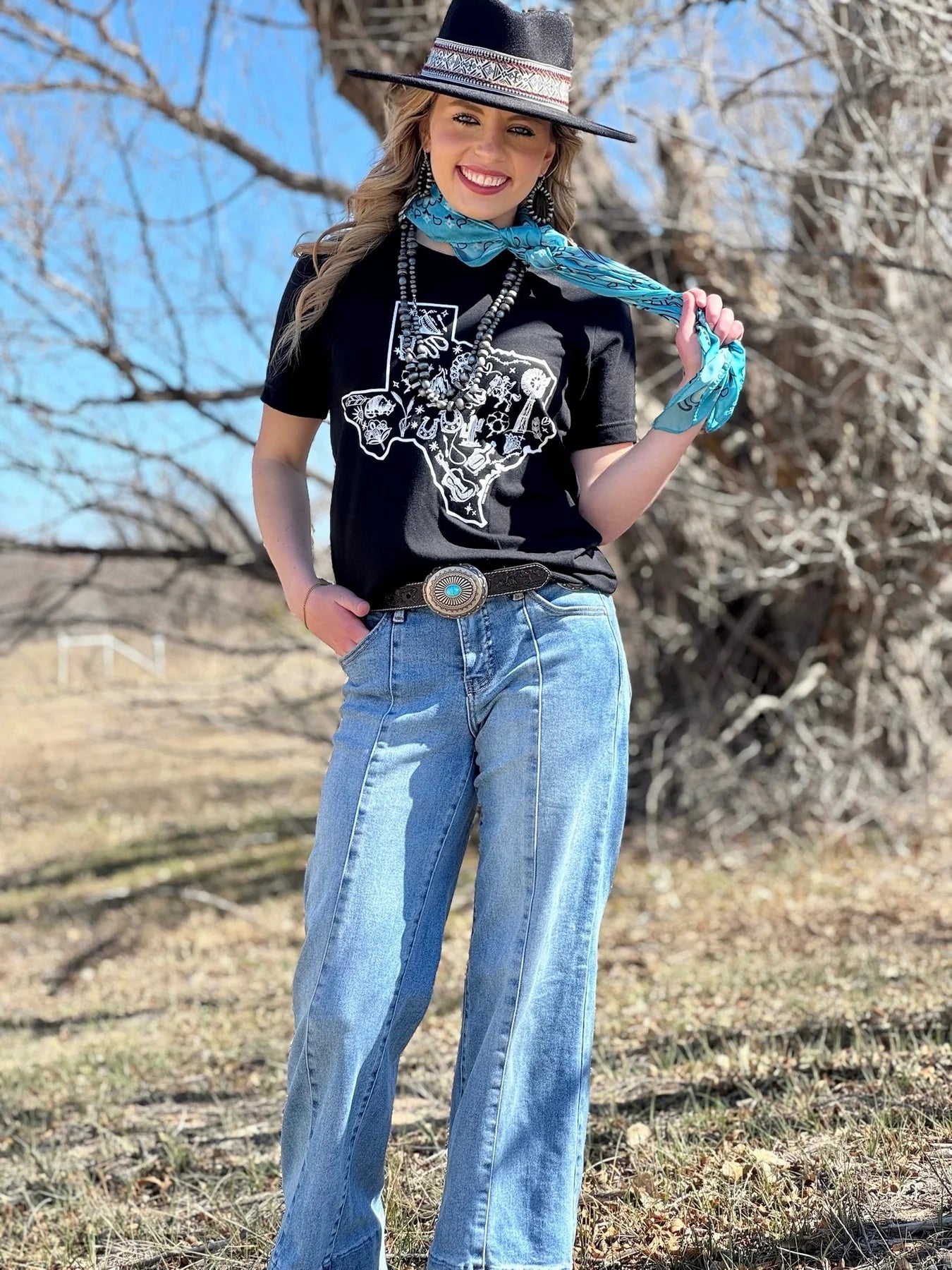 ICONIC TEXAS BLK LONG SLEEVE TEE