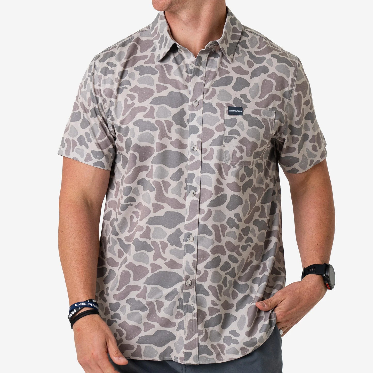 PERFORMANCE CLASSIC DEER CAMO BUTTON UP
