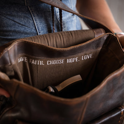 STS BANDERA SADDLE HOBO BAG