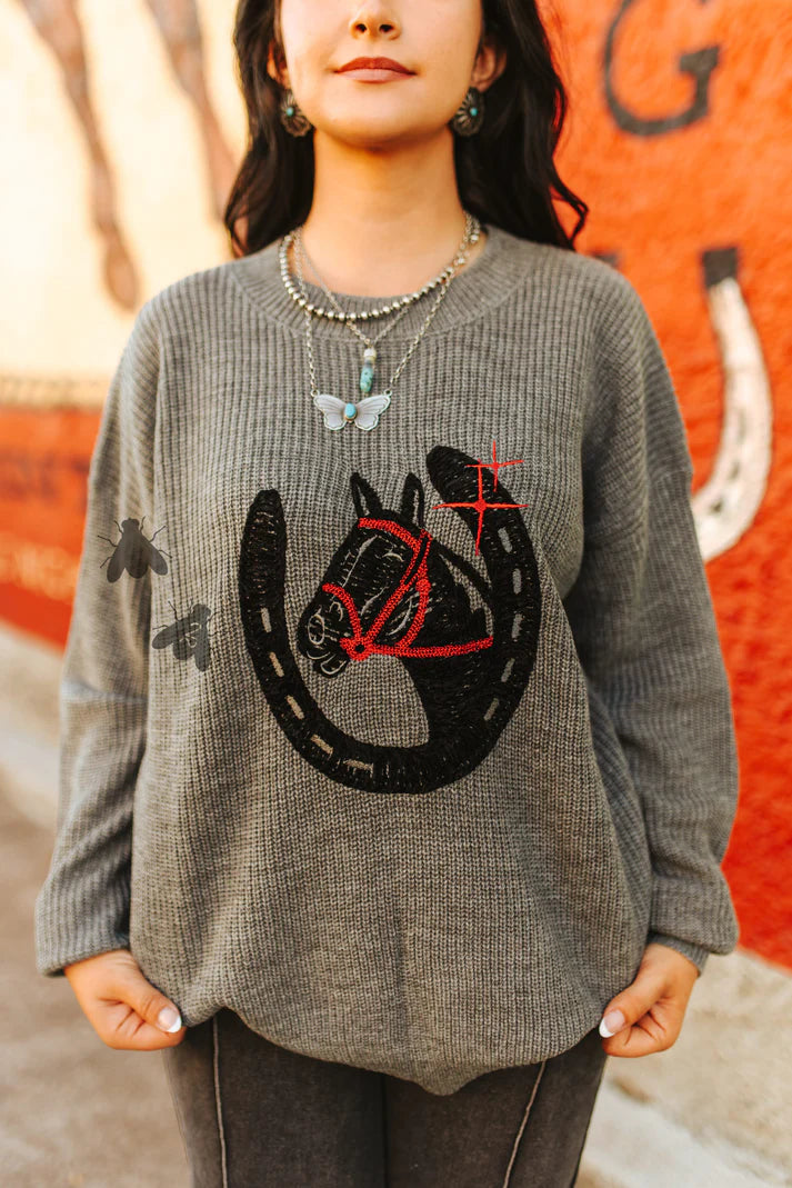 VINTAGE LUCK SWEATER