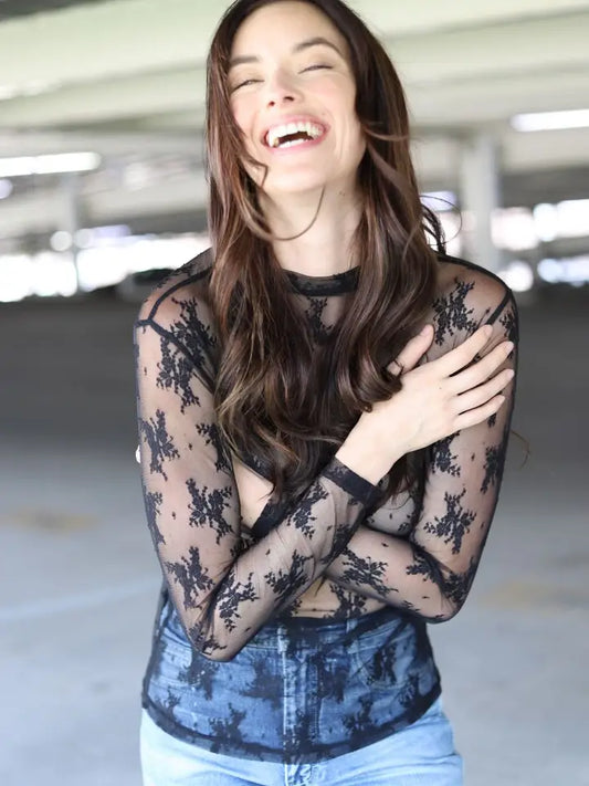 WM LACE BLACK LS TOP