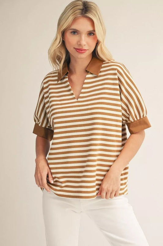 COLLAR STRIPE SS TAUPE TOP