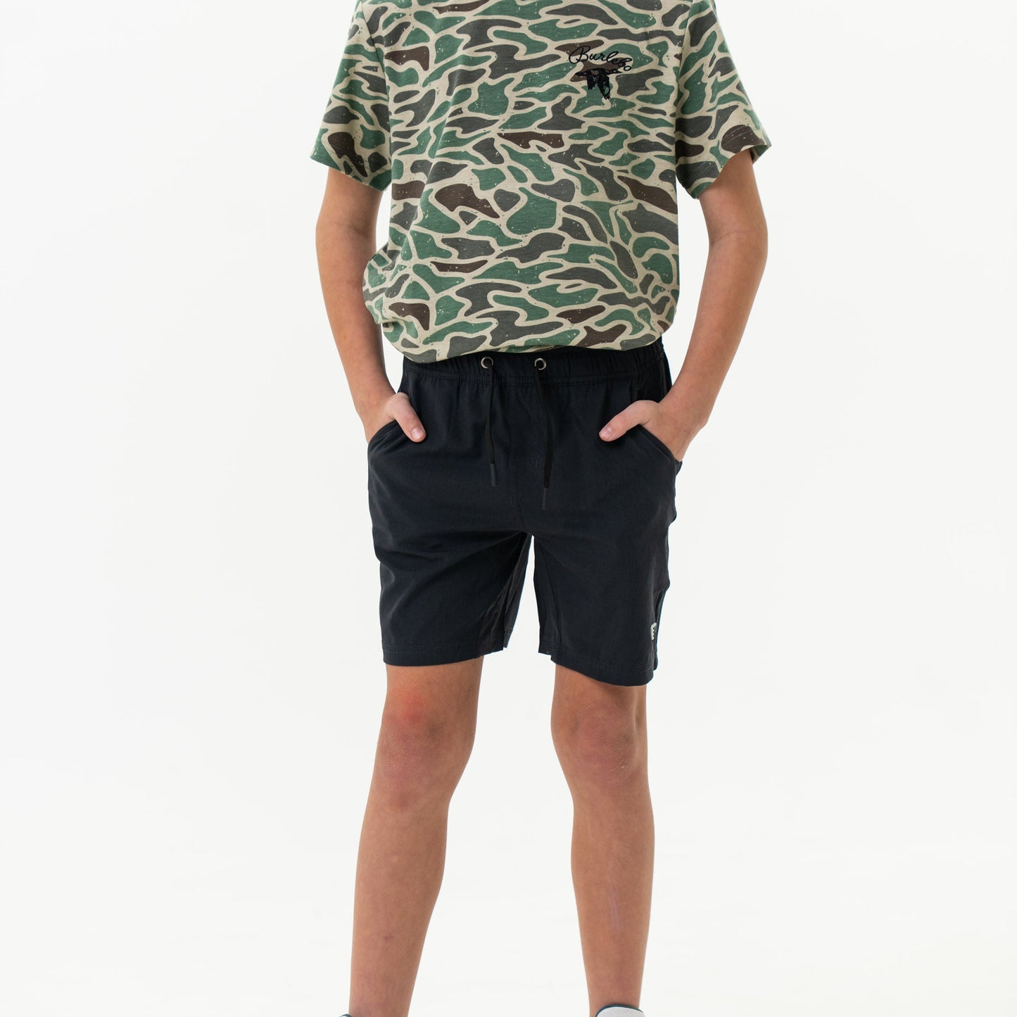 YOUTH HEATHER BLACK (DUCK CAMO INSIDE) SHORTS