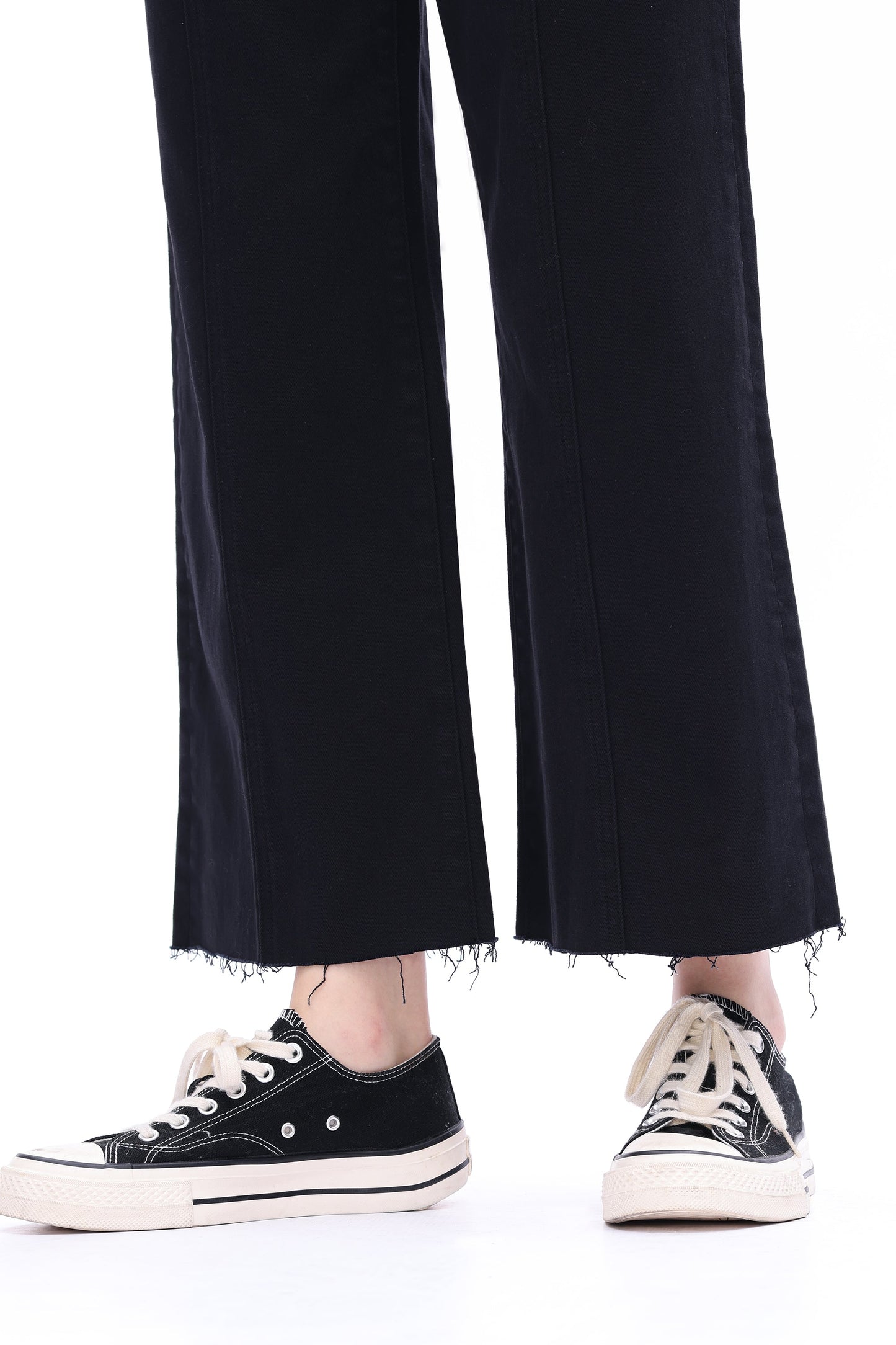 HR WIDE LEG BLACK JEAN