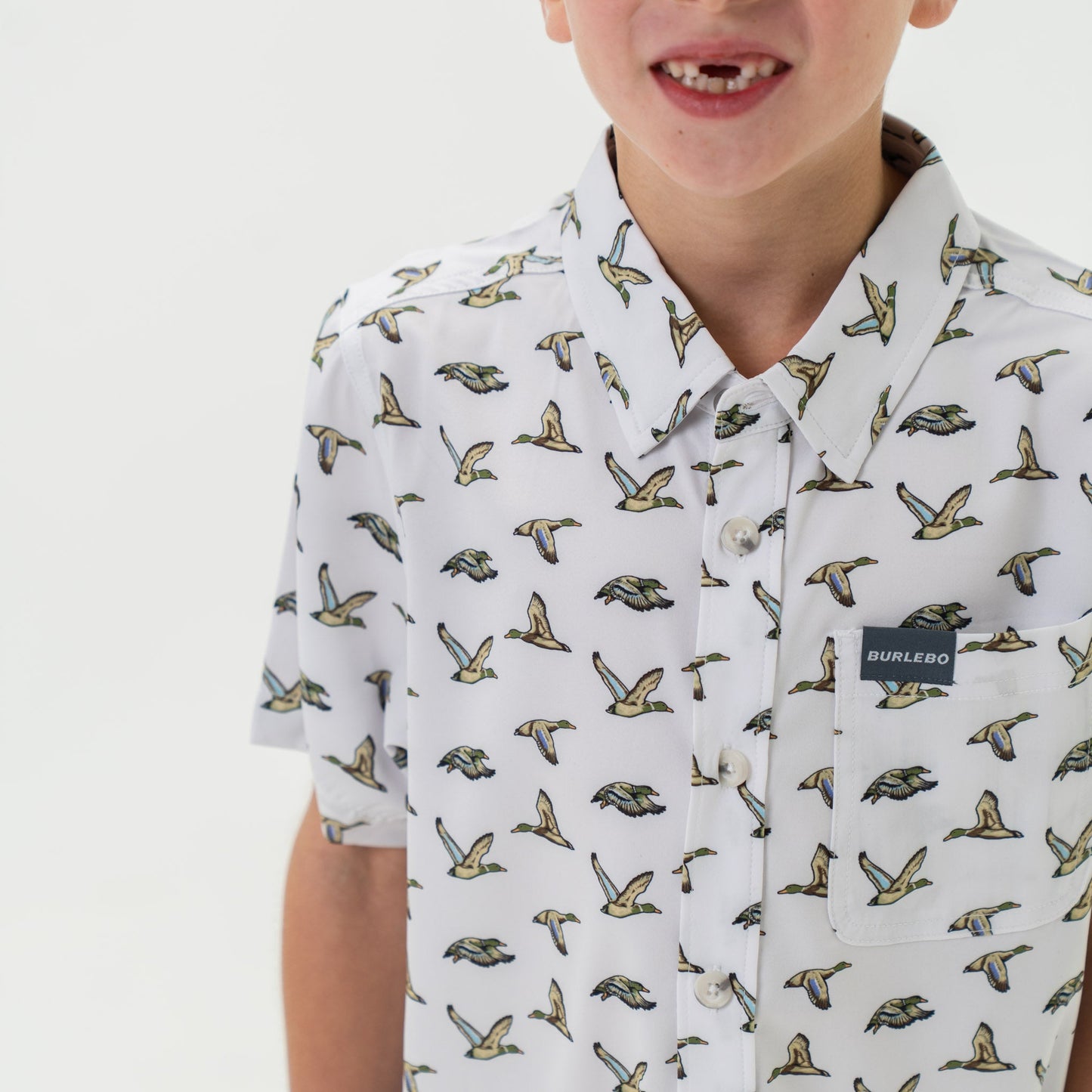 YOUTH PERFORMANCE FLY DUCK BUTTON UP
