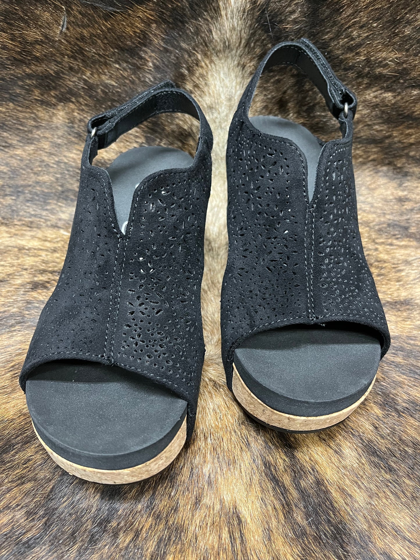 Very G Free Fly Black Wedge Sandal