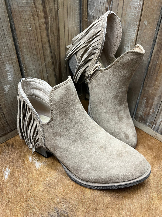 Very G Trio Taupe Boot