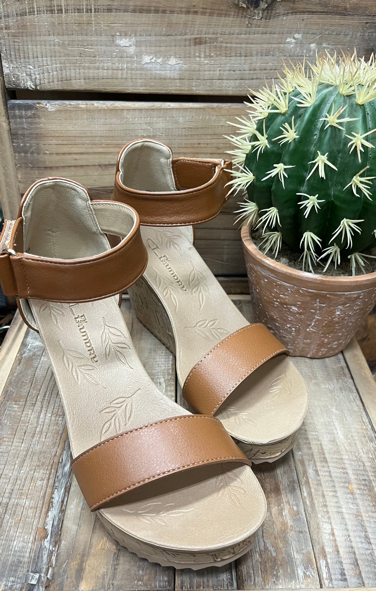 Kaya Super Tumble Tan Wedge